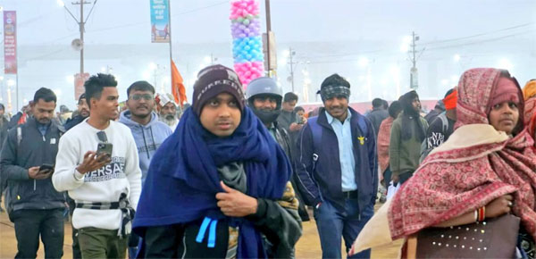 1.6 करोड़ श्रद्धालुओं की पवित्र गंगा में डुबकी से हुआ महाकुंभ का आगाज 1.6 करोड़ श्रद्धालुओं की पवित्र गंगा में ड़बकी से हुआ महाकुंभ का आगाज