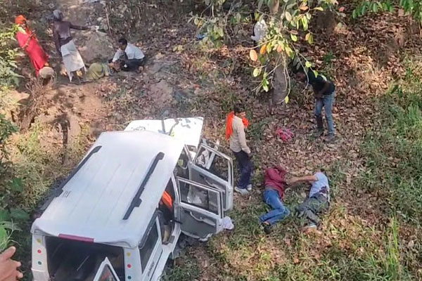 पीएम मोदी की सभा में जा रही बोलेरो दुर्घटनाग्रस्त, 2 की मौत, 7 घायल