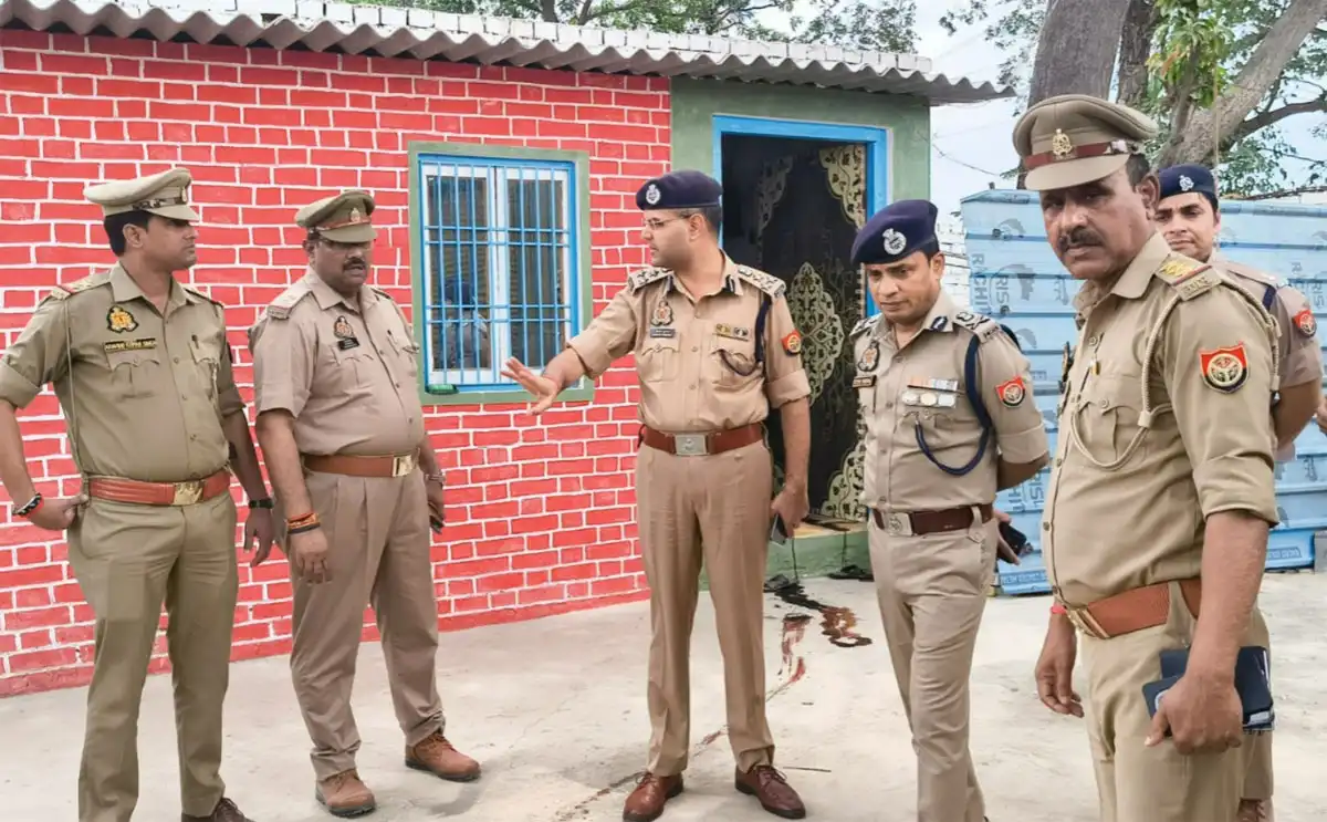 जौनपुर के जफराबाद में लालजी और उसके दो बेटों की हत्या, आईजी मौके पर पहुंचे