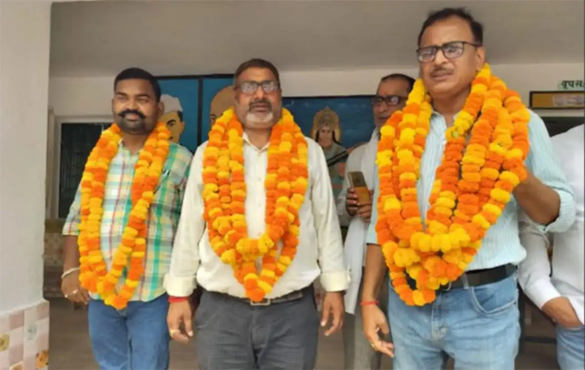 मांधाता में प्राथमिक शिक्षक संघ का निर्विरोध निर्वाचन, विनय सिंह बने अध्यक्ष