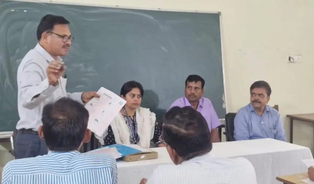 यूपीएससी के परीक्षार्थियों को लेकर जाना होगा प्रिंटेड आई-कार्ड, मोबाइल स्क्रीन पर दिखाया गया कार्ड मान्य नहीं
