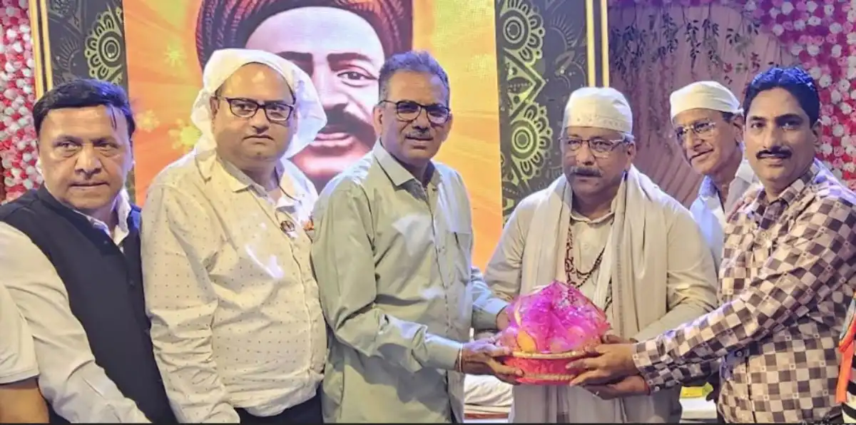 संत कंवरराम के जन्मोत्सव के मेले में संतो दिया युवा परिषद को आशीर्वाद