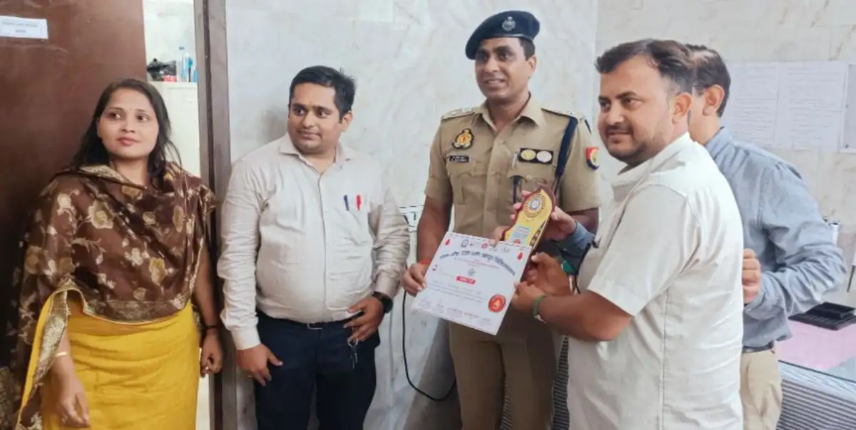 प्रतापगढ़ में अमर उजाला फाउंडेशन ने किया रक्तवीरों का सम्मान