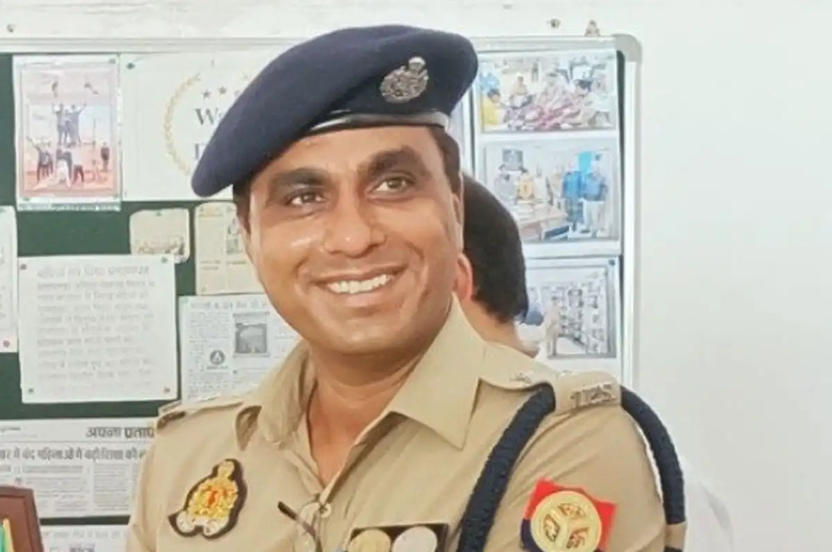 एसपी प्रतापगढ़ ने एसआई श्रवण कुमार को बनाया पीआरओ, कई चौकी प्रभारी भी बदले