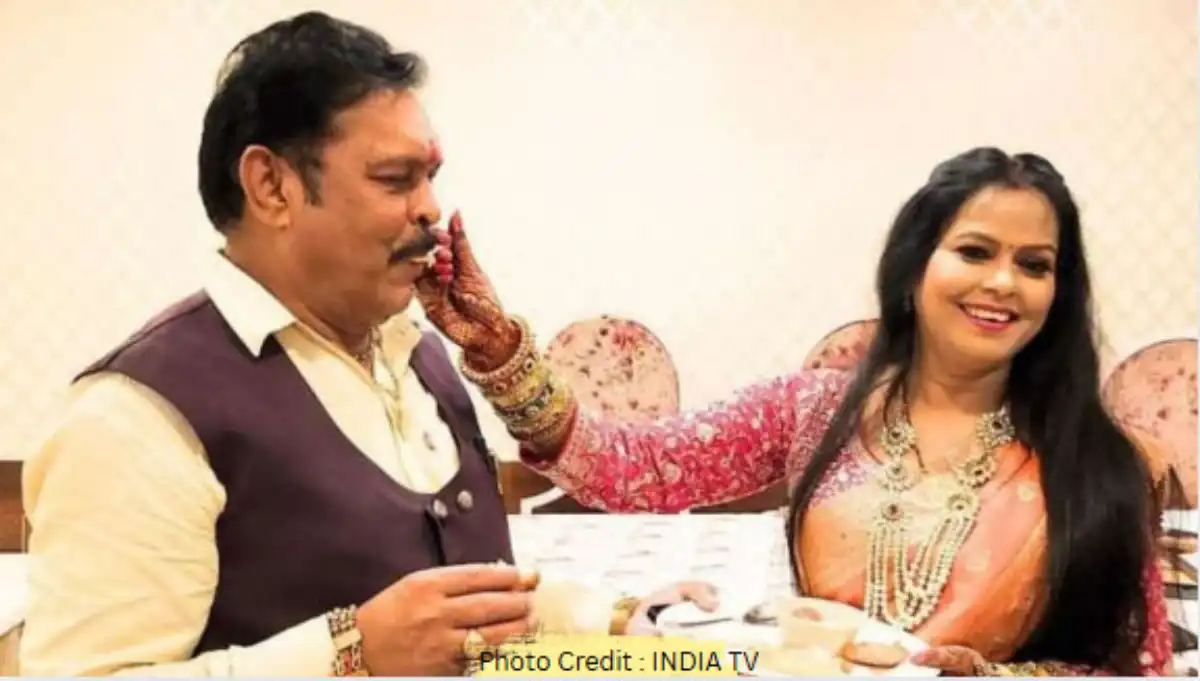 अभिनेत्री से इश्क लड़ाना भाजपा नेता को पड़ा भारी, मानना पड़ा दूसरी पत्नी